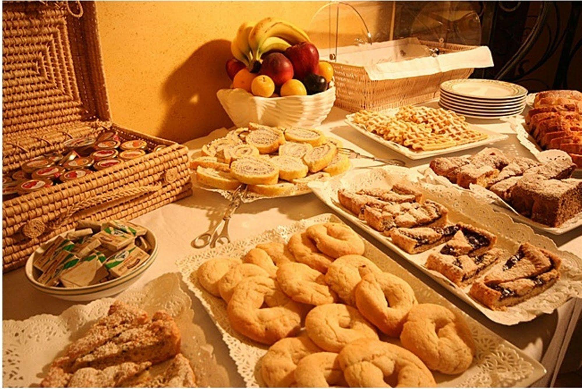 Hotel La Piazzetta Rooms&breakfast 3*